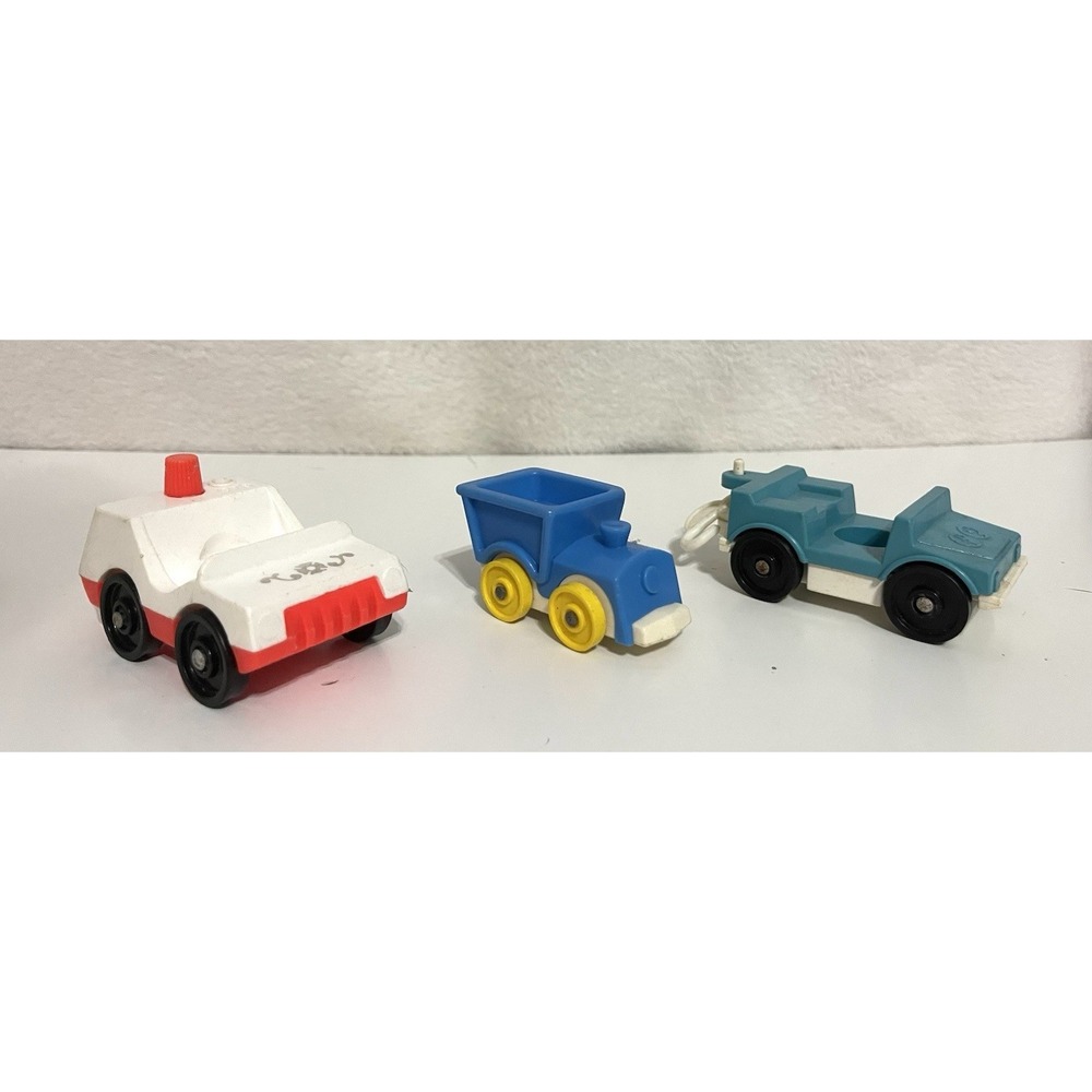 Vintage Fisher Price Little People Lot Automobiles